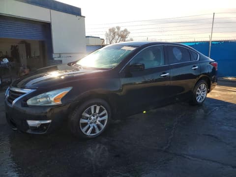 2015 Nissan Altima, VIN 1N4AL3AP8FN359834. Zdjęcie 1 z 6 z aukcji Copart. Katalog aut z USA OpenDataCar.