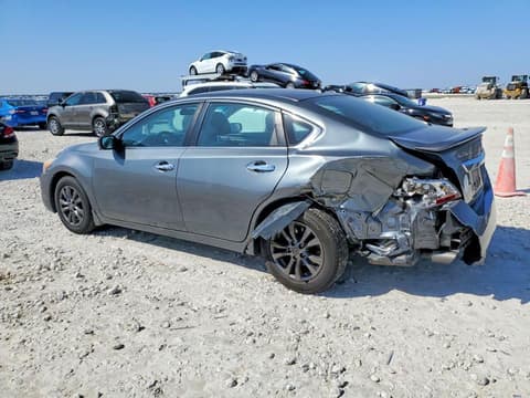 2015 Nissan Altima, VIN 1N4AL3AP8FN921313. Фото 2 з 6 з аукціону Copart. Каталог авто зі США OpenDataCar.