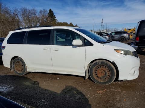 2011 Toyota Sienna, VIN 5TDXK3DC4BS083396. Фото 4 з 6 з аукціону Copart. Каталог авто зі США OpenDataCar.