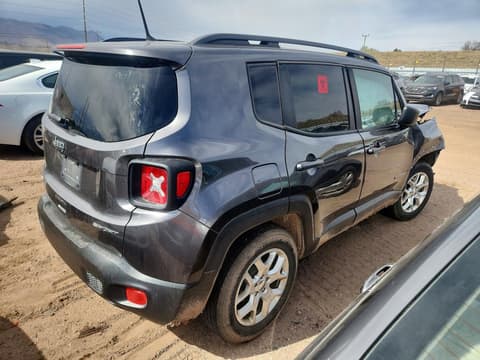 2018 Jeep Renegade, VIN ZACCJBAB8JPJ53840. Фото 3 з 6 з аукціону Copart. Каталог авто зі США OpenDataCar.