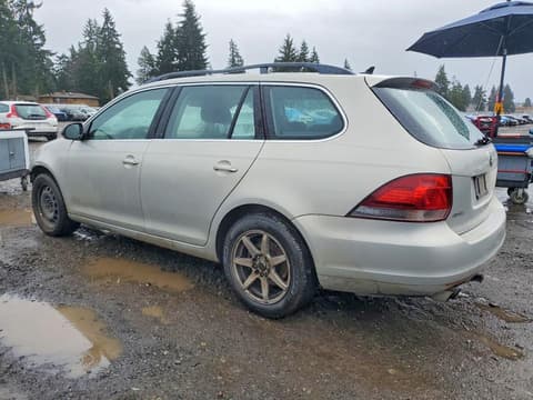 2010 Volkswagen Jetta, VIN 3VWPL7AJ2AM685295. Фото 2 з 6 з аукціону Copart. Каталог авто зі США OpenDataCar.