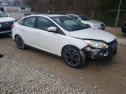 2014 Ford Focus, VIN 1FADP3F2XEL310420. Фото 4 з 6 з аукціону Copart. Каталог авто зі США OpenDataCar.