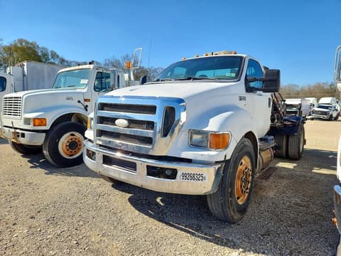 2013 Ford F-650, VIN 3FRWF6FC1DV770785. Фото 2 из 6 с аукциона Copart. Каталог авто из США OpenDataCar.