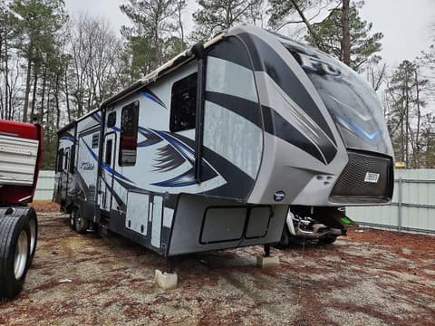 2016 Keystone Fuzion, VIN 4YDF34524GF810352. Фото 1 из 6 с аукциона Copart. Каталог авто из США OpenDataCar.