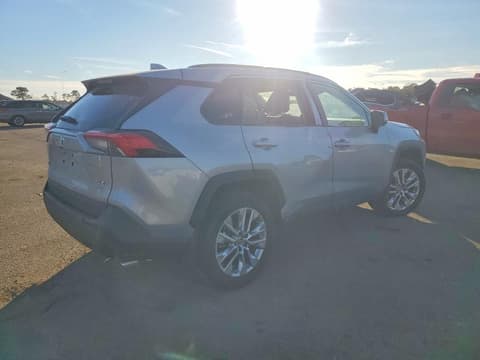 2025 Toyota RAV4, VIN 2T3A1RFV0SW602422. Фото 3 из 6 с аукциона Copart. Каталог авто из США OpenDataCar.