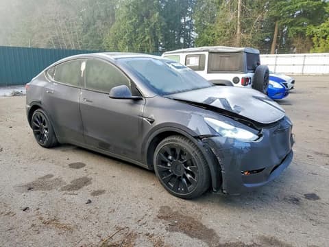 2024 Tesla Model Y, VIN 7SAYGAEE6RF120069. Zdjęcie 4 z 6 z aukcji Copart. Katalog aut z USA OpenDataCar.