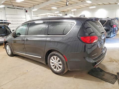 2019 Chrysler Pacifica, VIN 2C4RC1BG6KR550326. Фото 2 з 6 з аукціону Copart. Каталог авто зі США OpenDataCar.