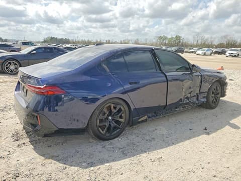 2026 Bmw i5, VIN WBY63HG01TCV24961. Фото 3 из 6 с аукциона Copart. Каталог авто из США OpenDataCar.