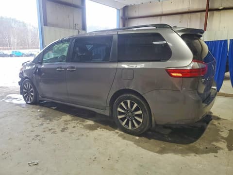 2020 Toyota Sienna, VIN 5TDJZ3DC5LS233194. Фото 2 з 6 з аукціону Copart. Каталог авто зі США OpenDataCar.