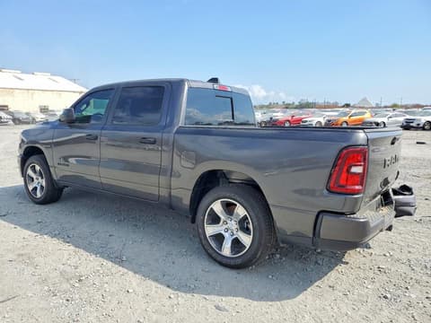 2025 Ram 1500, VIN 1C6RREGG9SN221199. Фото 2 з 6 з аукціону Copart. Каталог авто зі США OpenDataCar.