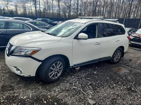 2015 Nissan Pathfinder, VIN 5N1AR2MN4FC685473. Фото 1 з 6 з аукціону Copart. Каталог авто зі США OpenDataCar.