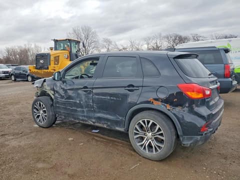 2018 Mitsubishi Outlander Sport, VIN JA4AR3AU4JZ030011. Фото 2 з 6 з аукціону Copart. Каталог авто зі США OpenDataCar.