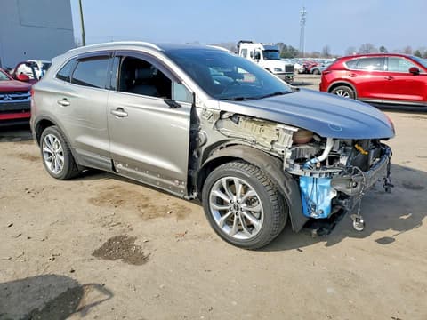 2017 Lincoln MKC, VIN 5LMCJ2D91HUL44481. Фото 4 из 6 с аукциона Copart. Каталог авто из США OpenDataCar.