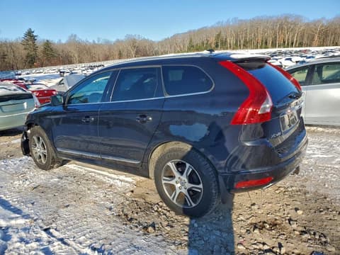 2015 Volvo XC60, VIN YV4902RMXF2720702. Zdjęcie 2 z 6 z aukcji Copart. Katalog aut z USA OpenDataCar.