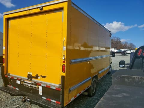 2023 Ford Econoline, VIN 1FDWE3FN9PDD03003. Фото 3 з 6 з аукціону Copart. Каталог авто зі США OpenDataCar.