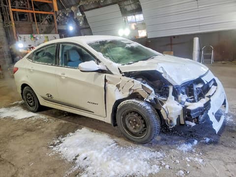 2015 Hyundai Accent, VIN KMHCT4AE8FU929825. Zdjęcie 4 z 6 z aukcji Copart. Katalog aut z USA OpenDataCar.