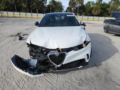 2024 Alfa romeo Tonale, VIN ZASPATCW9R3040249. Фото 5 з 6 з аукціону Copart. Каталог авто зі США OpenDataCar.