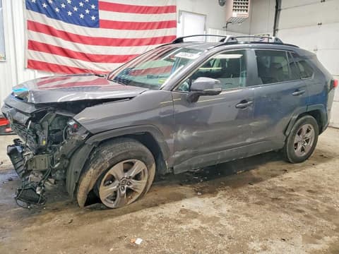 2025 Toyota RAV4, VIN 2T3P1RFV7SC511000. Фото 1 з 6 з аукціону Copart. Каталог авто зі США OpenDataCar.