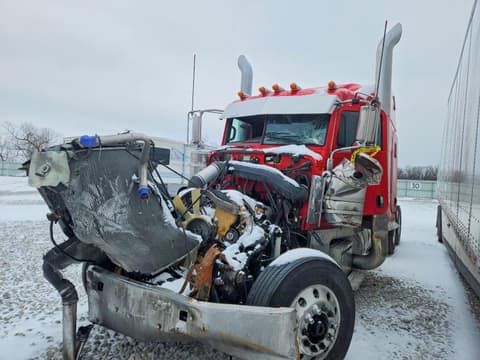 2018 Peterbilt 389, VIN 1NPXGGGG70D631061. Photo 2 of 6 from Copart auction. OpenDataCar US salvage catalog.