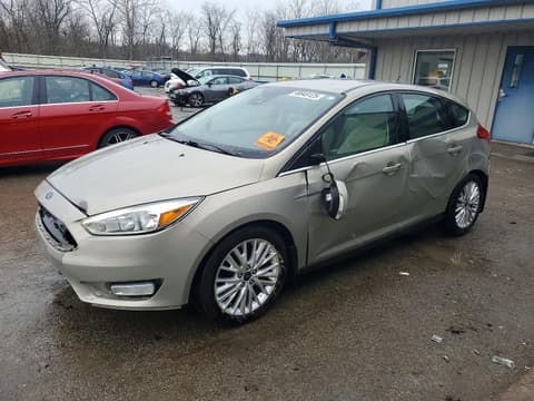 2015 Ford Focus, VIN 1FADP3N23FL364922. Фото 1 з 6 з аукціону Copart. Каталог авто зі США OpenDataCar.