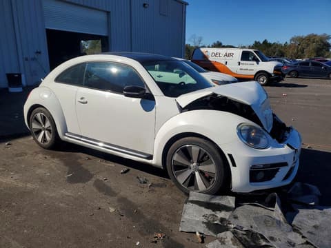2013 Volkswagen Beetle, VIN 3VWVT7AT6DM681585. Zdjęcie 4 z 6 z aukcji Copart. Katalog aut z USA OpenDataCar.