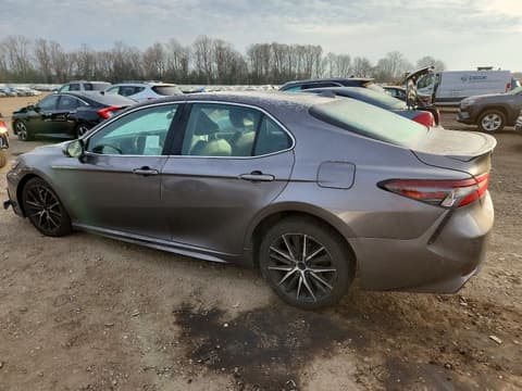 2022 Toyota Camry, VIN 4T1G11AK0NU706057. Фото 2 з 6 з аукціону Copart. Каталог авто зі США OpenDataCar.