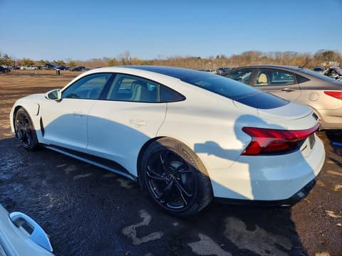 2024 Audi e-tron GT, VIN WAUFJBFW0R7000631. Фото 2 з 6 з аукціону Copart. Каталог авто зі США OpenDataCar.