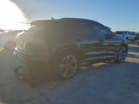 2024 Audi Q4 e-tron, VIN WA1LUBFZ9RP056746. Фото 3 з 6 з аукціону Copart. Каталог авто зі США OpenDataCar.