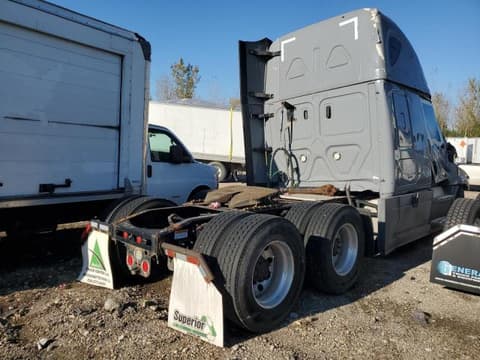 2019 Freightliner Cascadia 126, VIN 1FUJHHDR0KLKN7528. Фото 4 з 6 з аукціону Copart. Каталог авто зі США OpenDataCar.