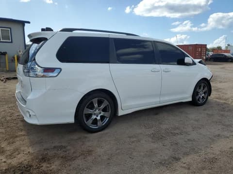 2017 Toyota Sienna, VIN 5TDXZ3DCXHS795965. Фото 3 з 6 з аукціону Copart. Каталог авто зі США OpenDataCar.