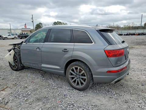 2017 Audi Q7, VIN WA1LAAF74HD038432. Фото 2 з 6 з аукціону Copart. Каталог авто зі США OpenDataCar.