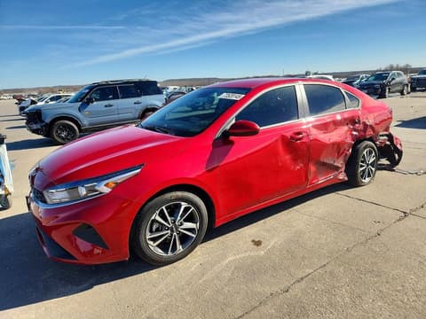 2024 Kia Forte, VIN 3KPF24AD8RE777849. Фото 1 з 6 з аукціону Copart. Каталог авто зі США OpenDataCar.