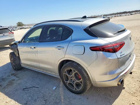 2020 Alfa romeo Stelvio, VIN ZASPAKANXL7C95385. Фото 2 з 6 з аукціону Copart. Каталог авто зі США OpenDataCar.