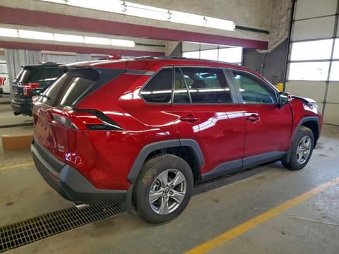 2025 Toyota RAV4, VIN 2T3P1RFV0SW582070. Фото 3 з 6 з аукціону Copart. Каталог авто зі США OpenDataCar.