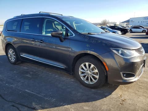 2018 Chrysler Pacifica, VIN 2C4RC1BGXJR217836. Zdjęcie 4 z 6 z aukcji Copart. Katalog aut z USA OpenDataCar.
