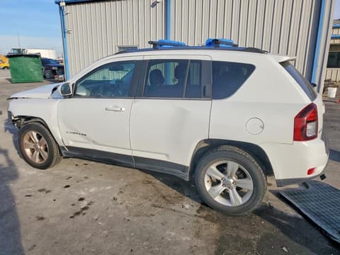 2014 Jeep Compass, VIN 1C4NJDEB1ED504707. Фото 2 з 6 з аукціону Copart. Каталог авто зі США OpenDataCar.