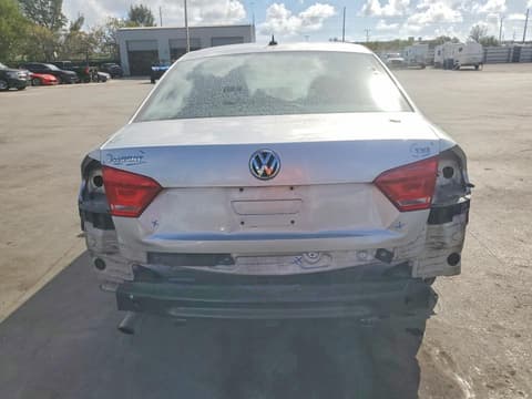 2015 Volkswagen Passat, VIN 1VWAS7A37FC105526. Фото 6 з 6 з аукціону Copart. Каталог авто зі США OpenDataCar.