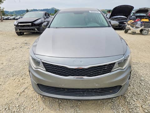 2016 Kia Optima, VIN 5XXGT4L33GG105899. Фото 5 з 6 з аукціону Copart. Каталог авто зі США OpenDataCar.