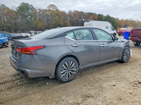 2024 Nissan Altima, VIN 1N4BL4DV7RN437495. Фото 3 з 6 з аукціону Copart. Каталог авто зі США OpenDataCar.