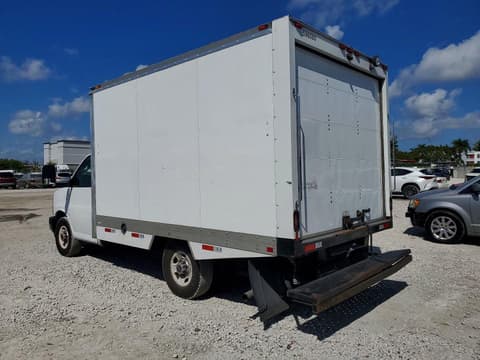 2022 Gmc Savana, VIN 1GD07RFP7N1138880. Фото 2 з 6 з аукціону Copart. Каталог авто зі США OpenDataCar.