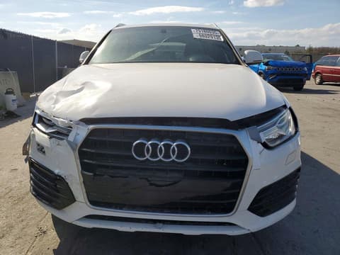 2018 Audi Q3, VIN WA1BCCFS7JR006363. Фото 5 з 6 з аукціону Copart. Каталог авто зі США OpenDataCar.