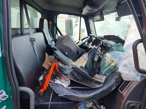 2024 Freightliner M2 106, VIN 1FVACXFC4RHUX5238. Zdjęcie 5 z 6 z aukcji Copart. Katalog aut z USA OpenDataCar.