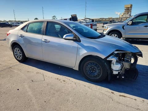 2017 Toyota Corolla, VIN 5YFBURHE9HP658662. Фото 4 з 6 з аукціону Copart. Каталог авто зі США OpenDataCar.