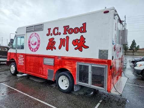 1998  , VIN 4UZA4FF43WC932640. Фото 2 з 6 з аукціону Copart. Каталог авто зі США OpenDataCar.