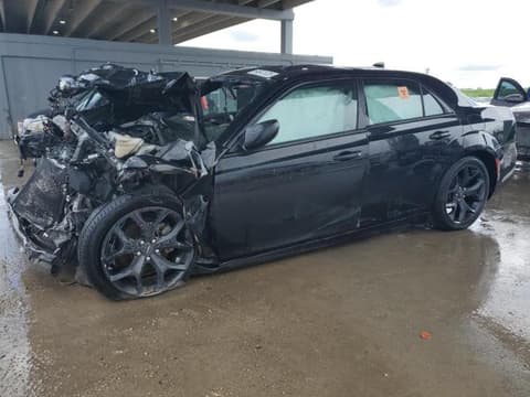 2023 Chrysler 300, VIN 2C3CCABG8PH524205. Фото 1 з 6 з аукціону Copart. Каталог авто зі США OpenDataCar.