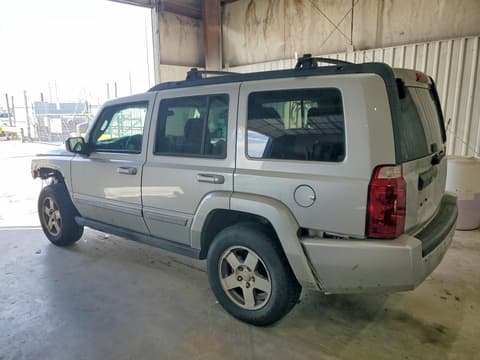2010 Jeep Commander, VIN 1J4RH4GK8AC104292. Фото 2 из 6 с аукциона Copart. Каталог авто из США OpenDataCar.