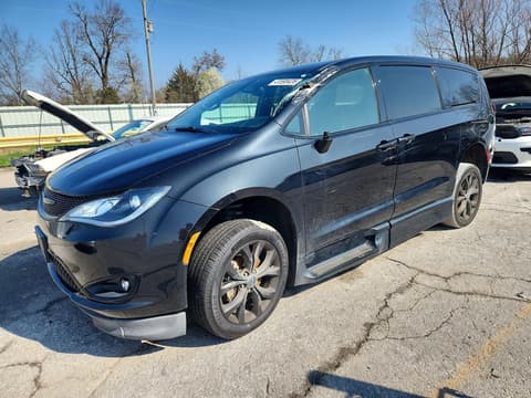 2020 Chrysler Pacifica, VIN 2C4RC1FG1LR150489. Фото 1 з 6 з аукціону Copart. Каталог авто зі США OpenDataCar.