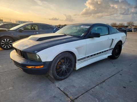 2006 Ford Mustang, VIN 1ZVFT80NX65176929. Фото 1 з 6 з аукціону Copart. Каталог авто зі США OpenDataCar.