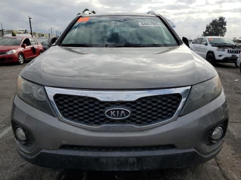2013 Kia Sorento, VIN 5XYKU4A22DG383590. Фото 5 з 6 з аукціону Copart. Каталог авто зі США OpenDataCar.
