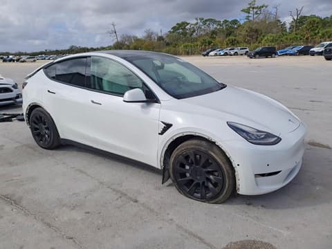 2021 Tesla Model Y, VIN 5YJYGDEEXMF266501. Фото 4 з 6 з аукціону Copart. Каталог авто зі США OpenDataCar.